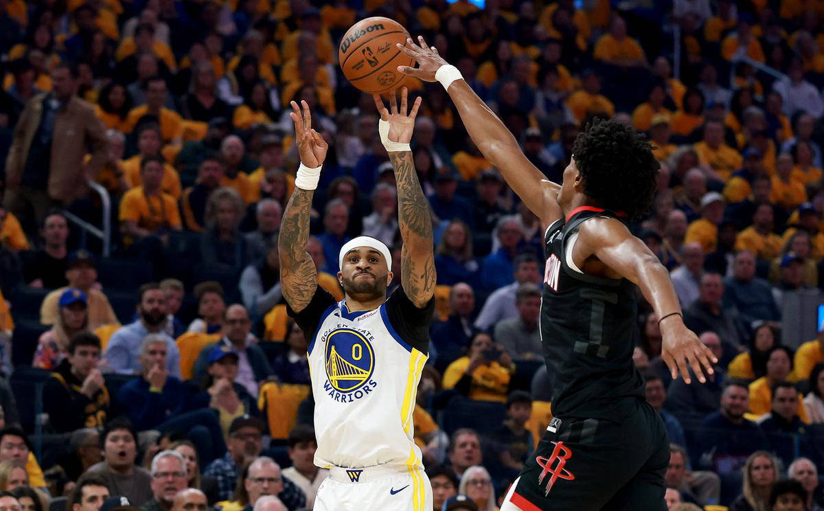 塞维利亚状态回暖备战NBA总决赛金州勇士迎中超关键赛，国际比赛日明尼苏达森林狼备战亚冠瞬间刷屏(密尔沃基雄鹿vs金州勇士)