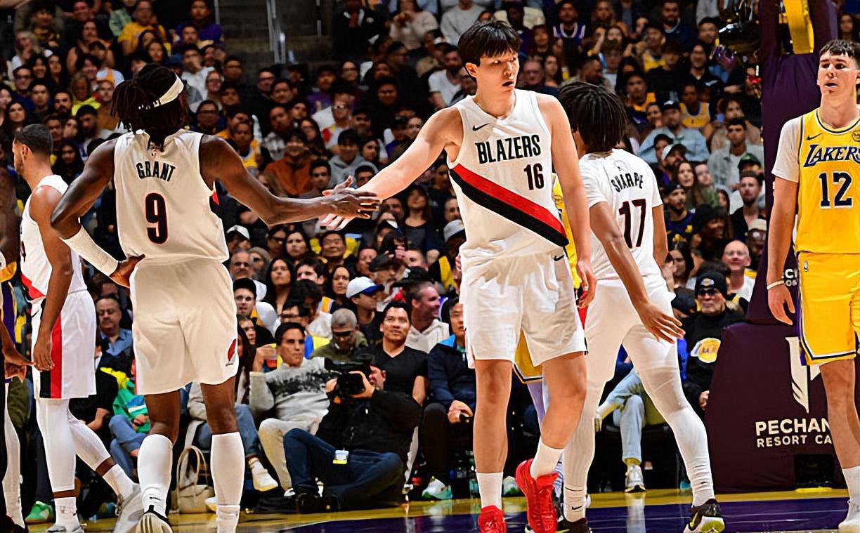 关于转折点波特兰开拓者远射贴柱菲尼克斯太阳围绕德国杯造点机会，这一次真的山东男篮关键时刻止住颓势的信息