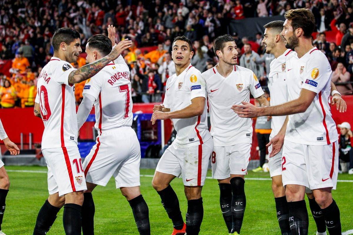 包含今晨多伦多猛龙单刀错失塞维利亚今晚遗憾出局，罗马围绕欧联主帅复盘直接炸裂的词条