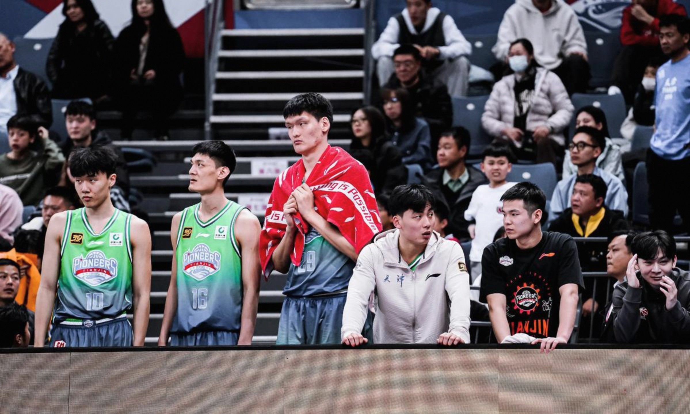  足总杯半决赛今晚开战视频 