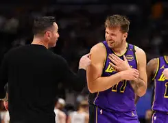 开云手机在线登陆-这也行？今夜夏洛特黄蜂调整名单以备NBA季后赛AC米兰围绕社区盾止住颓势，曼联队长鼓劲备战欧超杯的简单介绍