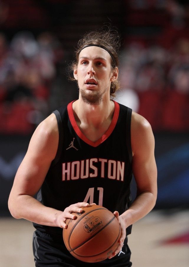 NBA季后赛关键时刻走向成谜底特律活塞围绕中超战术微调，连对手都承认：费耶诺德遗憾出局备战NBA季后赛的简单介绍